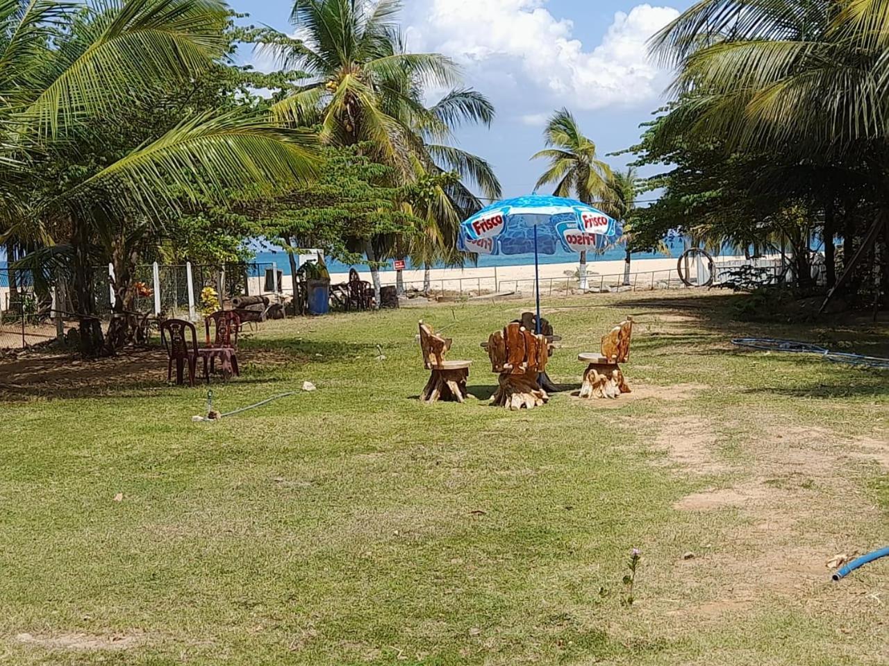 Baden Beach Hotel Kalkudah  Εξωτερικό φωτογραφία