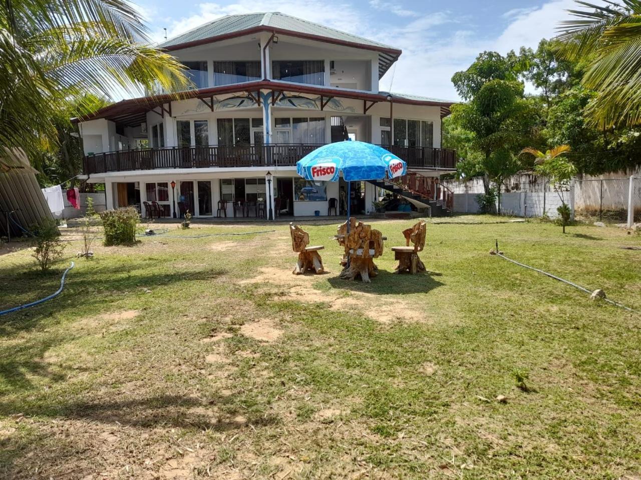 Baden Beach Hotel Kalkudah  Εξωτερικό φωτογραφία