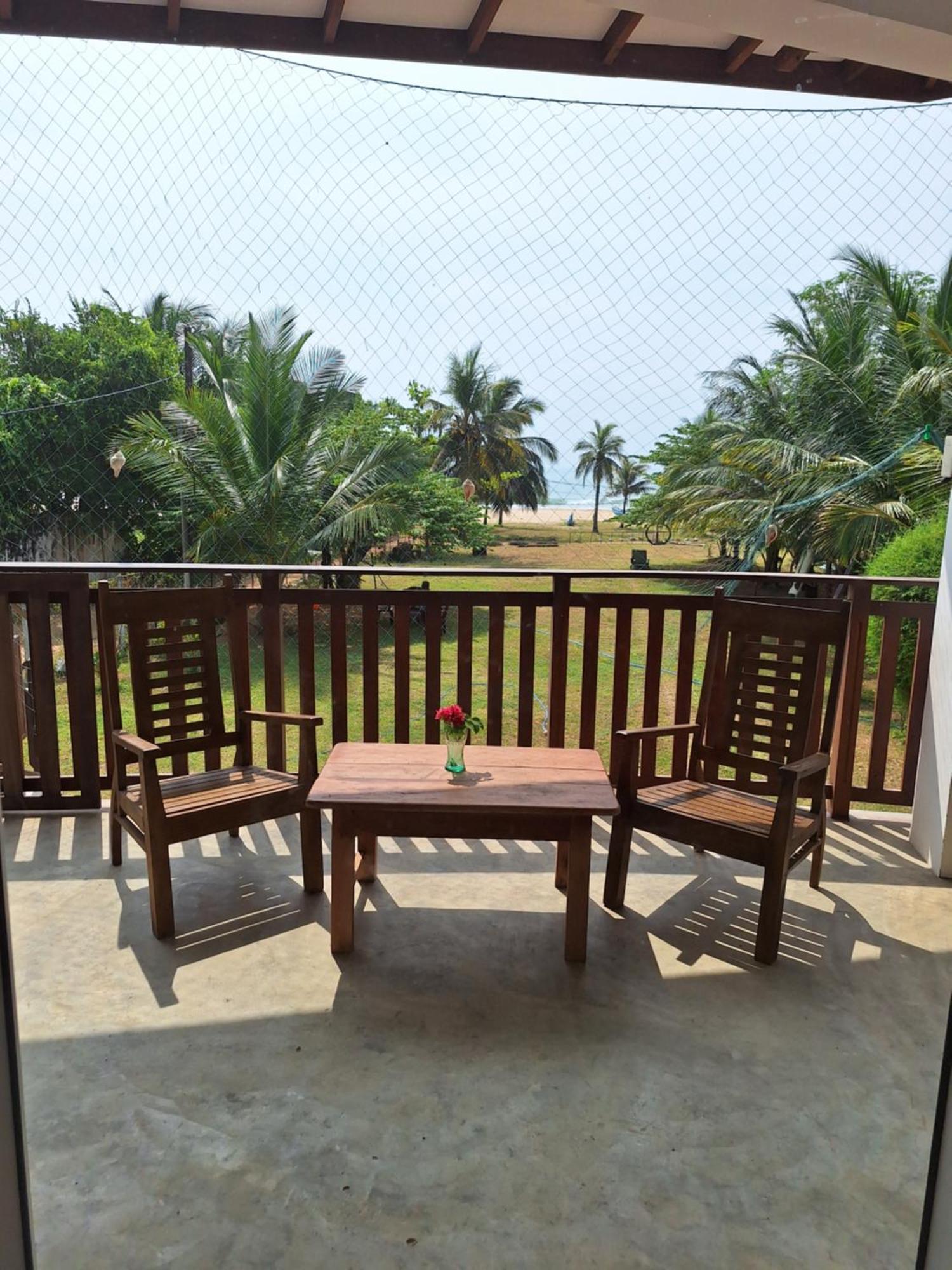 Baden Beach Hotel Kalkudah  Εξωτερικό φωτογραφία